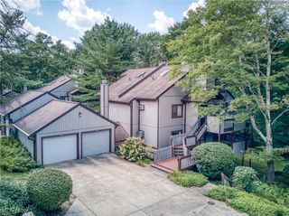 2152 Pinebrook Trail, Cuyahoga Falls, OH 44223