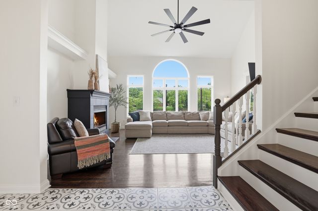 6560 Calais Circle, Indianapolis, IN 46220