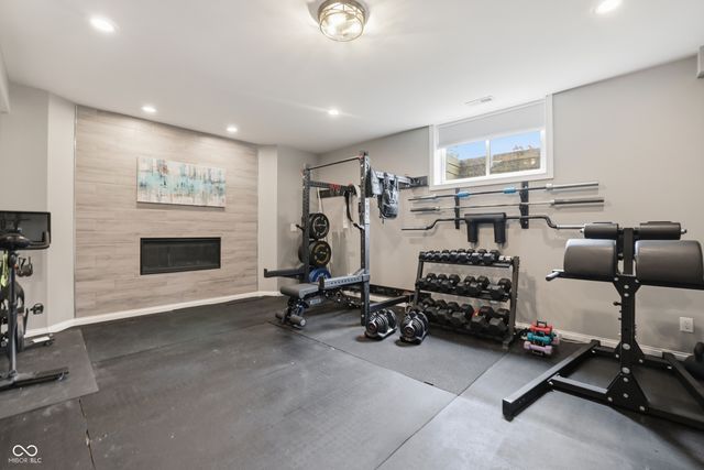 6560 Calais Circle, Indianapolis, IN 46220