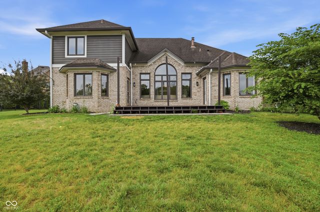6560 Calais Circle, Indianapolis, IN 46220