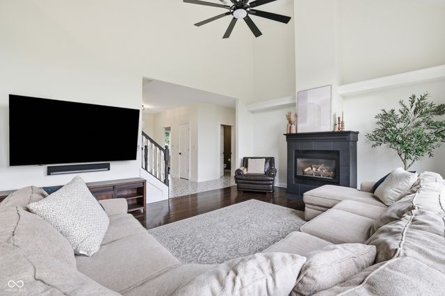 6560 Calais Circle, Indianapolis, IN 46220