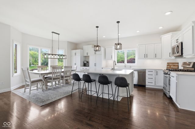 6560 Calais Circle, Indianapolis, IN 46220