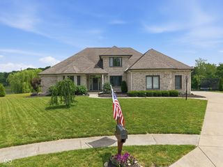 6560 Calais Circle, Indianapolis, IN 46220