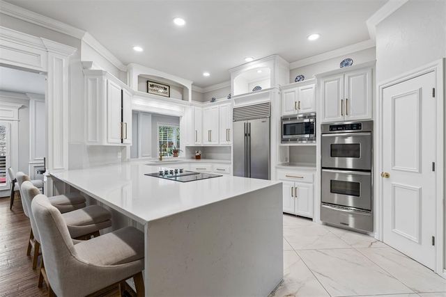 6109 Oak Forest Road, Edmond, OK 73025