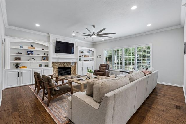 6109 Oak Forest Road, Edmond, OK 73025