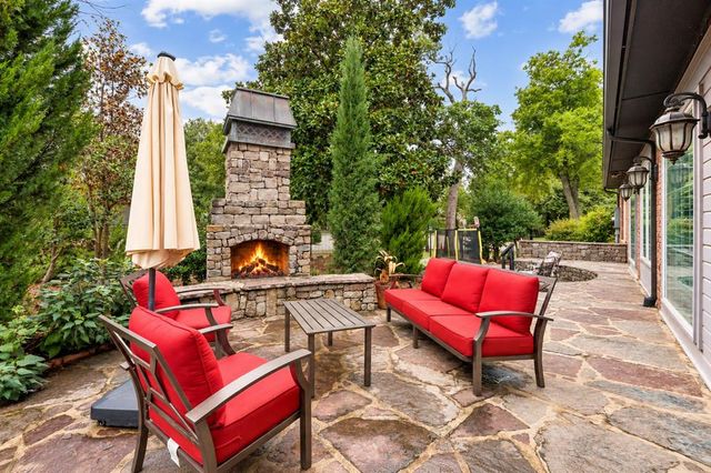 6109 Oak Forest Road, Edmond, OK 73025
