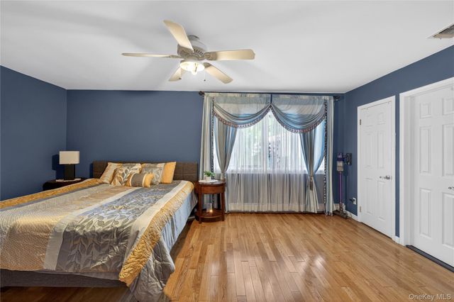 9 Smith Place, Williston Park, NY 11596