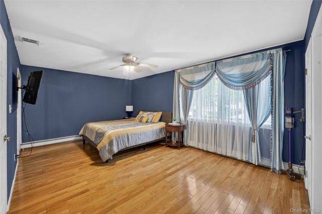 9 Smith Place, Williston Park, NY 11596