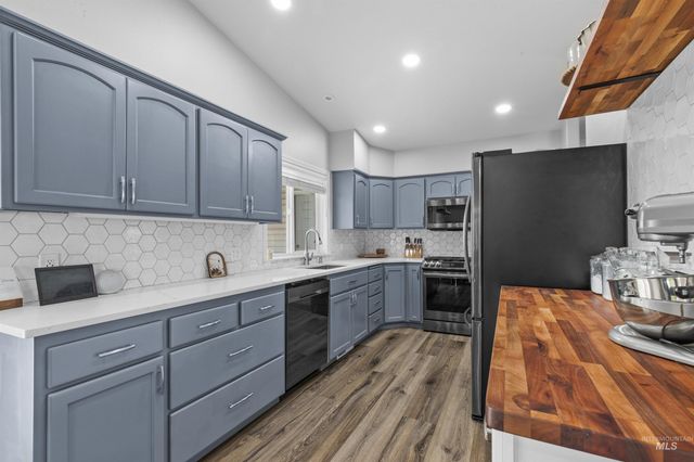 1760 8th Avenue, Clarkston, WA 99403