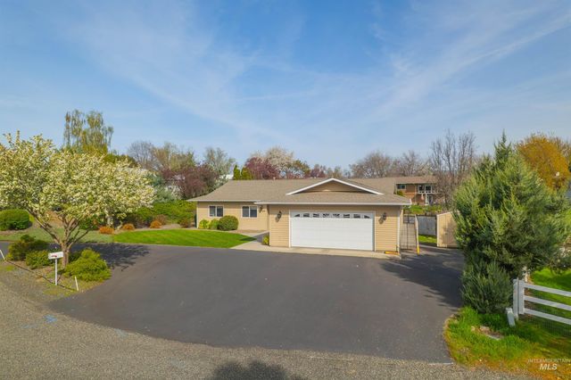 1760 8th Avenue, Clarkston, WA 99403