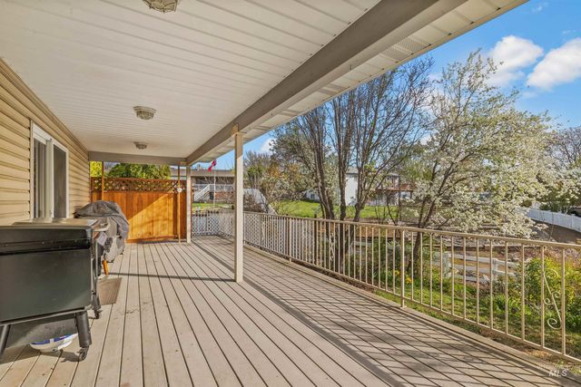 1760 8th Avenue, Clarkston, WA 99403