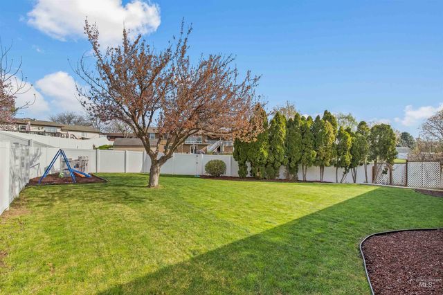 1760 8th Avenue, Clarkston, WA 99403