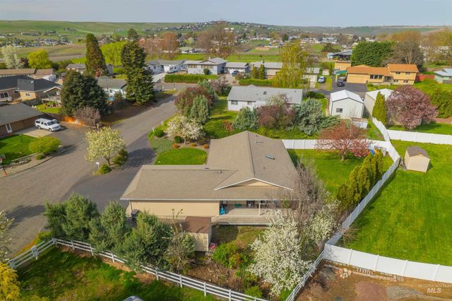 1760 8th Avenue, Clarkston, WA 99403