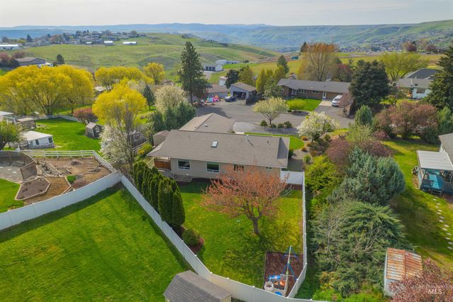 1760 8th Avenue, Clarkston, WA 99403