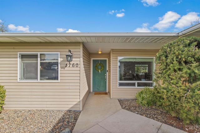 1760 8th Avenue, Clarkston, WA 99403