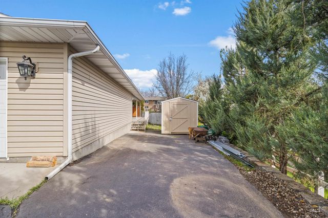 1760 8th Avenue, Clarkston, WA 99403