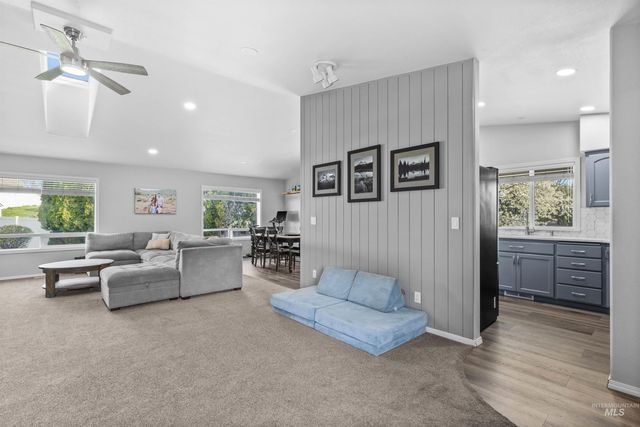 1760 8th Avenue, Clarkston, WA 99403