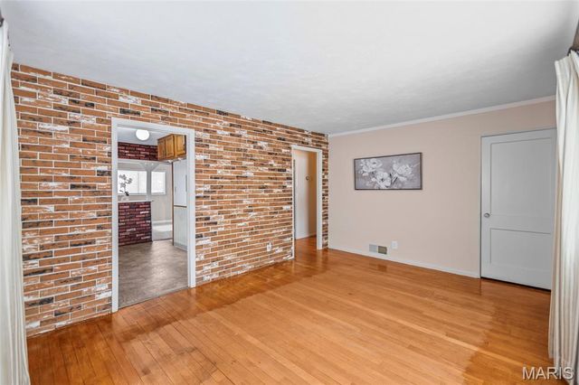 8530 Kathleen Avenue, St Louis, MO 63123