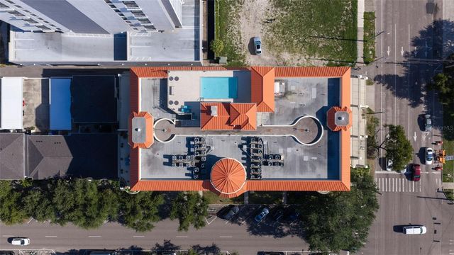 750 4TH AVENUE S 305D, St Petersburg, FL 33701
