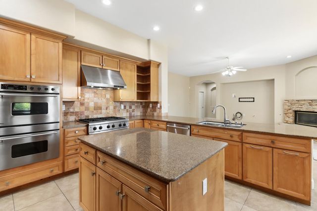 1294 Souza Dr, El Dorado Hills, CA 95762