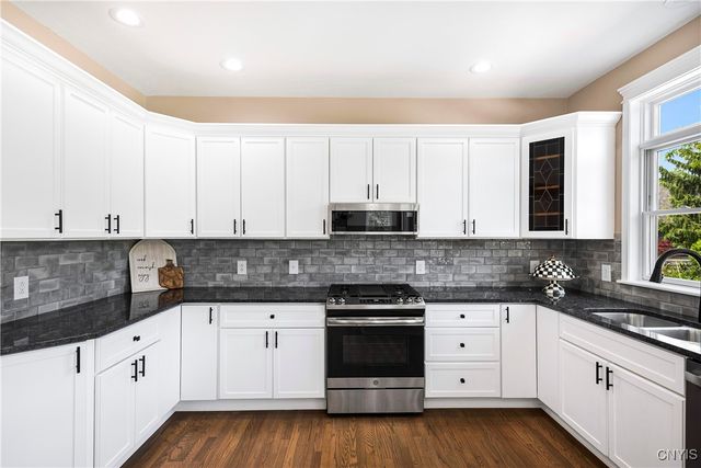 4244 County Line Road, Skaneateles, NY 13152