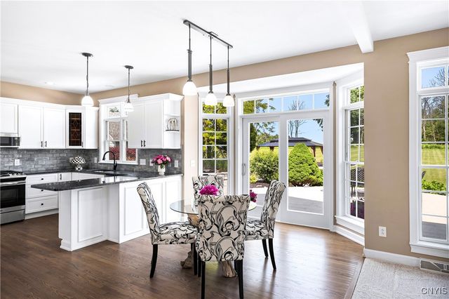 4244 County Line Road, Skaneateles, NY 13152