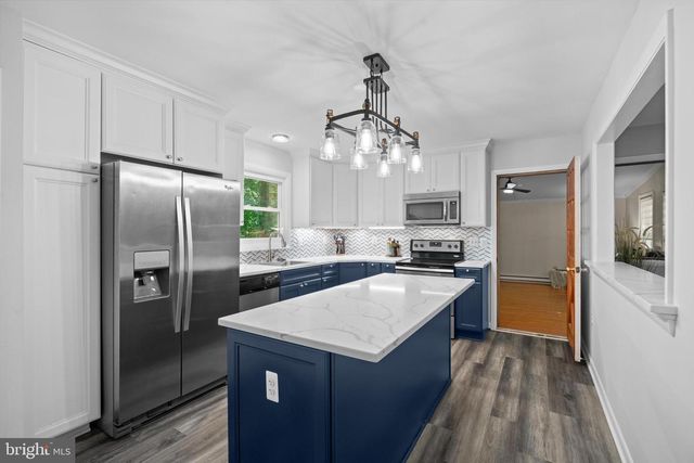 10829 MOORE DR, Manassas, VA 20111