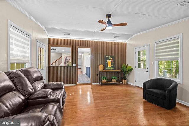 10829 MOORE DR, Manassas, VA 20111