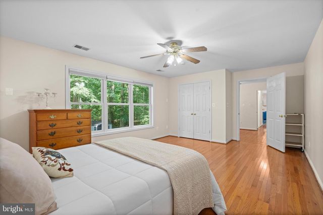 10829 MOORE DR, Manassas, VA 20111