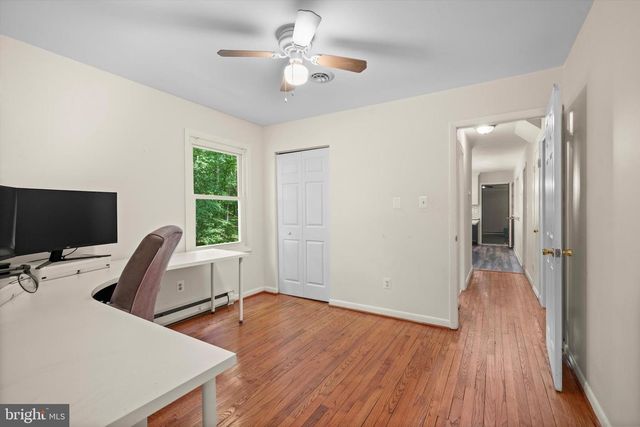 10829 MOORE DR, Manassas, VA 20111