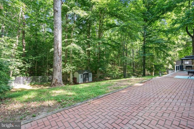 10829 MOORE DR, Manassas, VA 20111