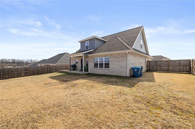 6002 SW Teppee Avenue, Bentonville, AR 72713