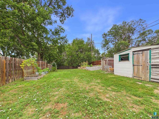 1306 N Main Ave Avenue, Sioux Falls, SD 57104