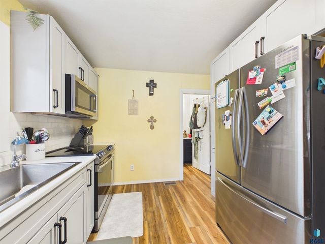 1306 N Main Ave Avenue, Sioux Falls, SD 57104