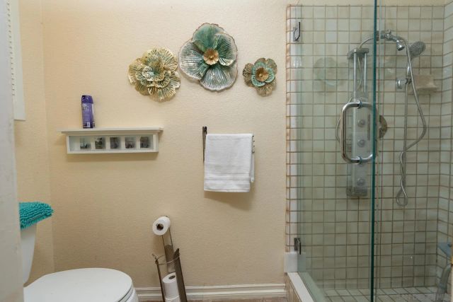 2233 Cortina Circle, Escondido, CA 92029