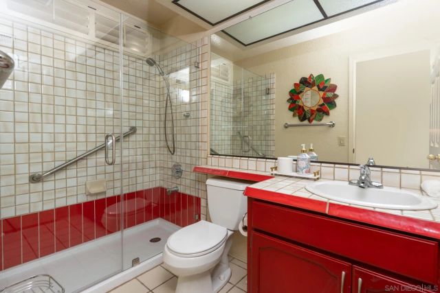 2233 Cortina Circle, Escondido, CA 92029
