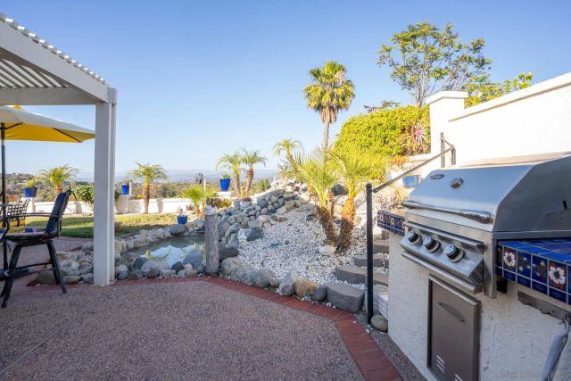2233 Cortina Circle, Escondido, CA 92029