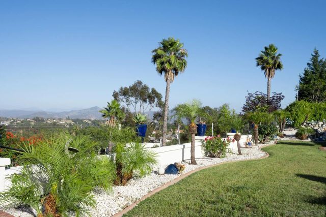 2233 Cortina Circle, Escondido, CA 92029