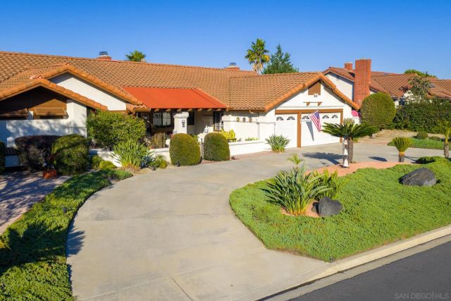 2233 Cortina Circle, Escondido, CA 92029