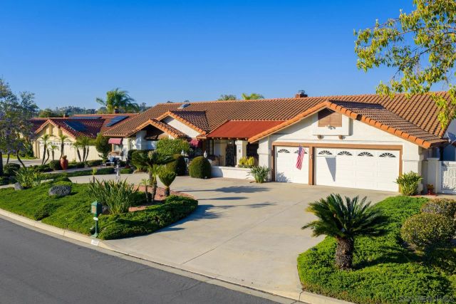 2233 Cortina Circle, Escondido, CA 92029