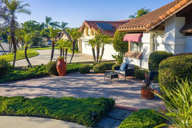 2233 Cortina Circle, Escondido, CA 92029
