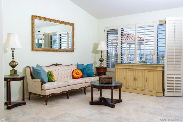 2233 Cortina Circle, Escondido, CA 92029