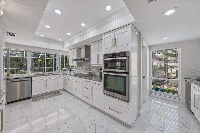 17820 GREY BROOKE DRIVE, Tampa, FL 33647