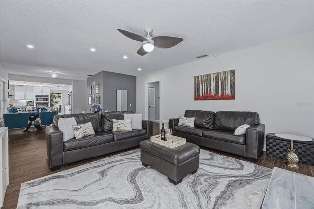 17820 GREY BROOKE DRIVE, Tampa, FL 33647