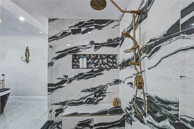 17820 GREY BROOKE DRIVE, Tampa, FL 33647