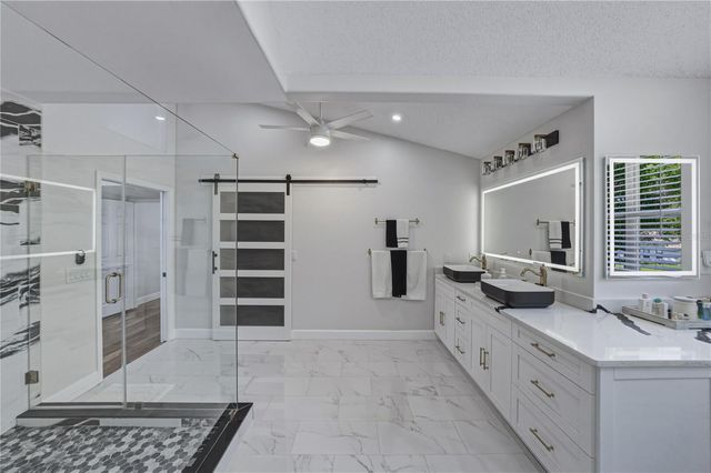 17820 GREY BROOKE DRIVE, Tampa, FL 33647