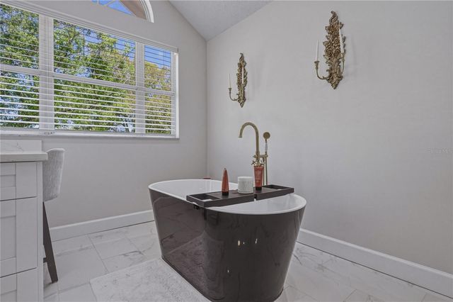 17820 GREY BROOKE DRIVE, Tampa, FL 33647