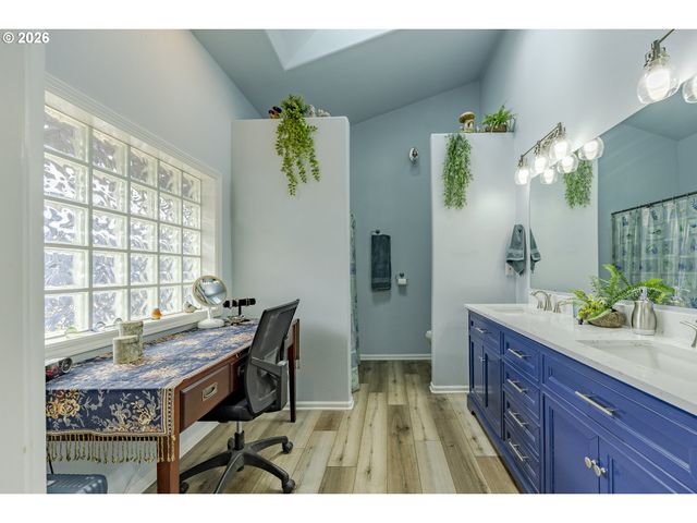 2911 SHIRLEY St, Eugene, OR 97404