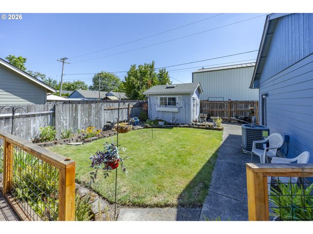 2911 SHIRLEY St, Eugene, OR 97404