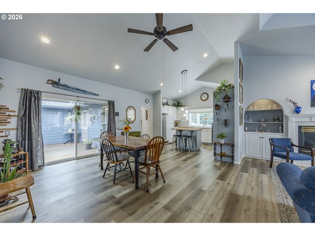 2911 SHIRLEY St, Eugene, OR 97404